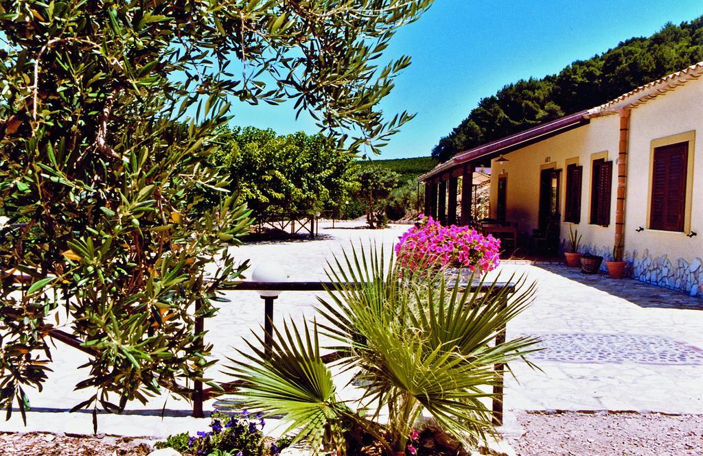 Tenute Pispisa Segesta Alloggio per agriturismo *